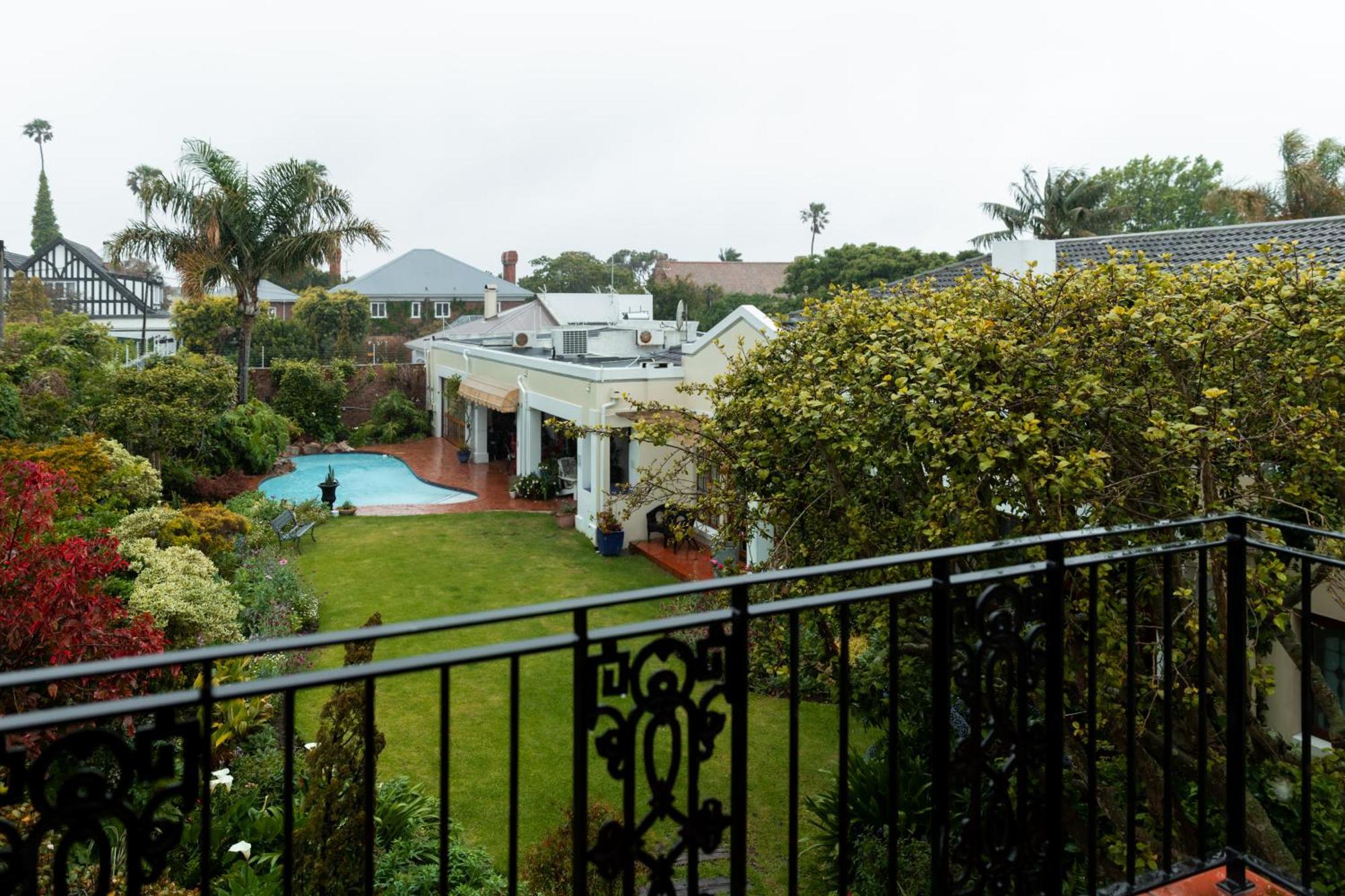 Lemon Tree Lane Hotel Port Elizabeth Exterior photo